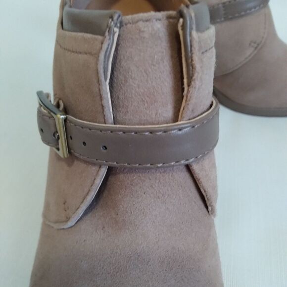 Franco Sarto Serene Tan Leather Suede Stiletto Heel Ankle Booties Women's Size 8 - Picture 11 of 14